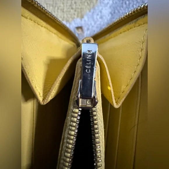 Rare Celine zip around wallet black and yellow - Picture 9 of 12